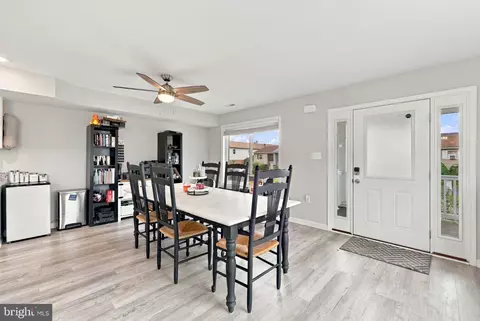Dining - 305 E 11th Ave, Ranson, WV 25438 photo 2 of 3