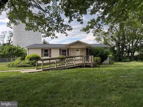 7341 Martinsburg Pike, Shepherdstown, WV 25443
