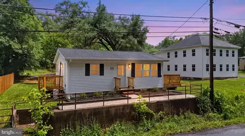 170 Kearneysville Pike, Kearneysville, WV 25430