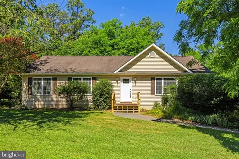 31 Marcum Ln, Harpers Ferry, WV 25425