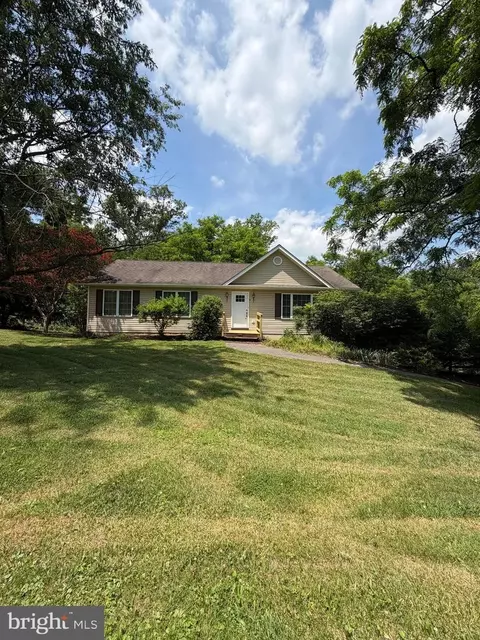 31 Marcum Ln, Harpers Ferry, WV 25425