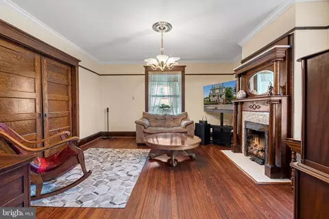 Living - 112 W 2nd Ave, Ranson, WV 25438 photo 1 of 2