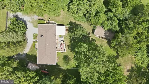 225 Mountain View Dr, Harpers Ferry, WV 25425