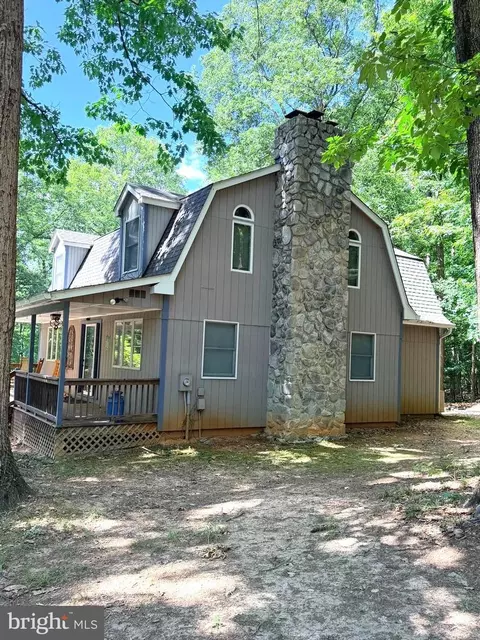 490 John Brown Farm Rd, Harpers Ferry, WV 25425