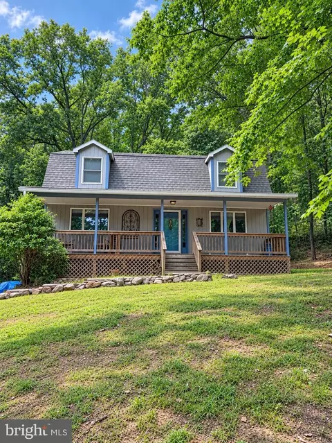 490 John Brown Farm Rd, Harpers Ferry, WV 25425