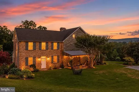 1507 Old Rider Rd, Harpers Ferry, WV 25425