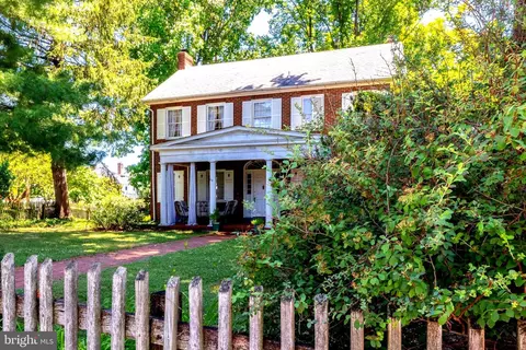 603 S Samuel St, Charles Town, WV 25414