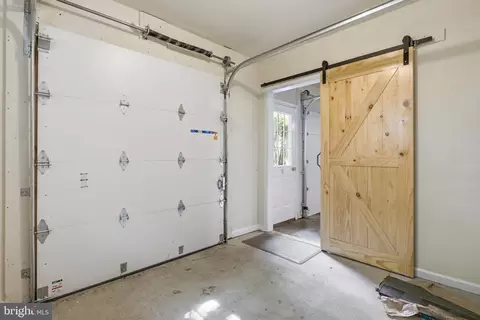 Entry Way - 63 Hackberry Cir, Shepherdstown, WV 25443 photo 6 of 6