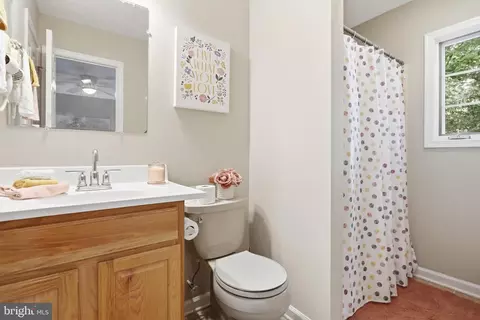 Bath - 63 Hackberry Cir, Shepherdstown, WV 25443 photo 3 of 3