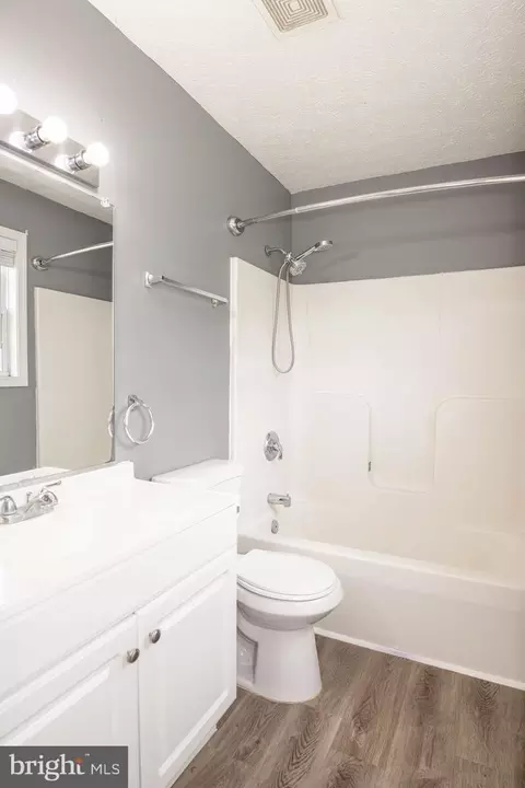 Bath - 98 Rex Dr, Ranson, WV 25438 photo 2 of 3