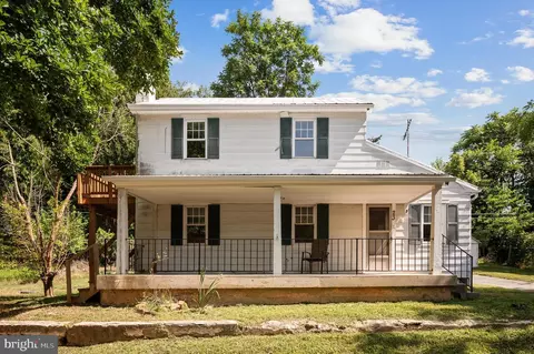 23 Mahoney Dr, Harpers Ferry, WV 25425