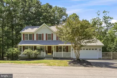 152 White Oak Ct, Harpers Ferry, WV 25425