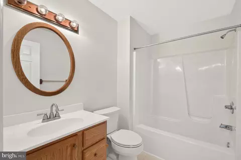 Bath - 39 Grouse Knoll Ln, Summit Point, WV 25446 photo 1 of 3