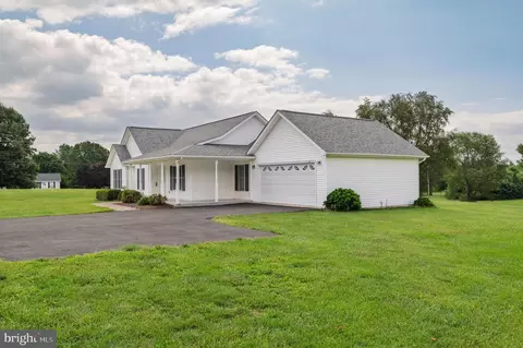 Exterior - 39 Grouse Knoll Ln, Summit Point, WV 25446 photo 10 of 11