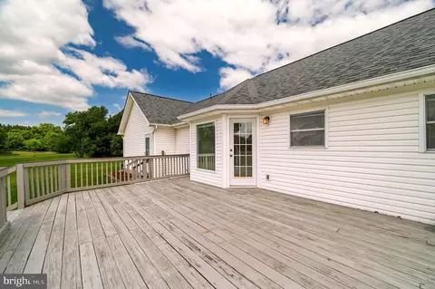 Exterior - 39 Grouse Knoll Ln, Summit Point, WV 25446 photo 6 of 11