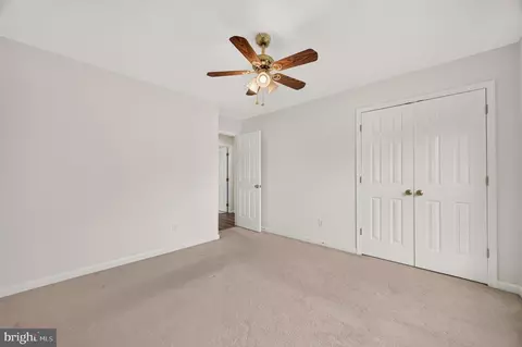 Bedroom - 39 Grouse Knoll Ln, Summit Point, WV 25446 photo 3 of 5