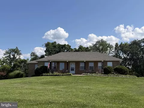 1938 Kabletown Rd, Charles Town, WV 25414