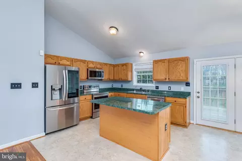 Kitchen - 182 Jack Rabbit Ln, Ranson, WV 25438 photo 1 of 6