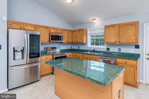 Kitchen - 182 Jack Rabbit Ln, Ranson, WV 25438 photo 2 of 6