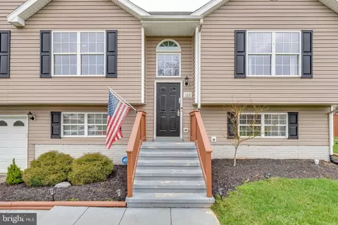 Exterior - 182 Jack Rabbit Ln, Ranson, WV 25438 photo 5 of 12