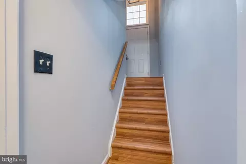 Entry Way - 182 Jack Rabbit Ln, Ranson, WV 25438 photo 2 of 5