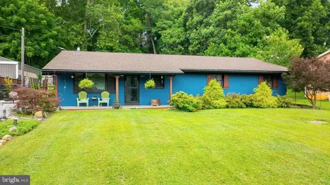 61 Natalie Ln, Harpers Ferry, WV 25425