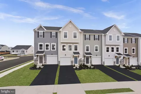 319 Huntwell West Blvd, Ranson, WV 25438