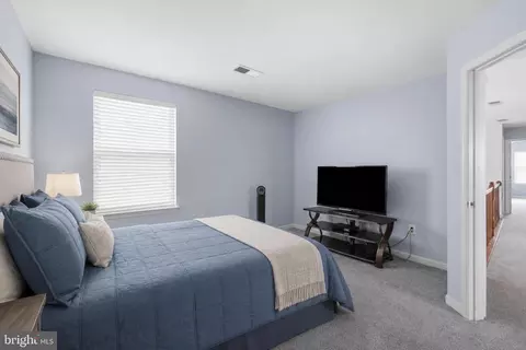 Bedroom - 24 Overbrook Rd, Ranson, WV 25438 photo 3 of 4