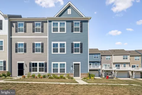 79 Swan Field Ave, Ranson, WV 25438
