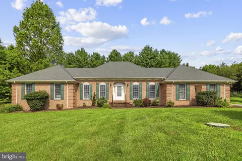 145 Eastland Dr, Charles Town, WV 25414