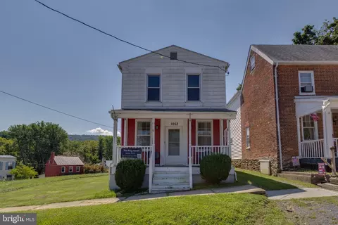 1053 W Washington St, Harpers Ferry, WV 25425