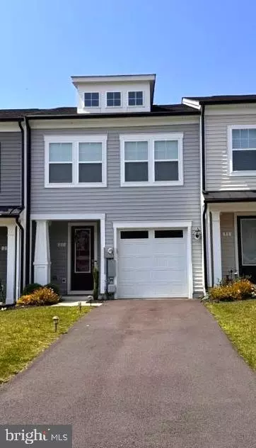 27 Towton Pl, Charles Town, WV 25414