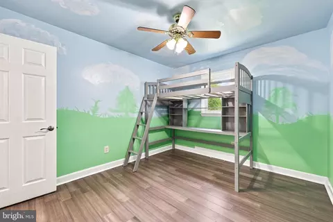 Bedroom - 406 W 4th Ave, Ranson, WV 25438 photo 4 of 4
