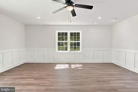 Living - 64 Pheasant Hill Rd, Summit Point, WV 25446 photo 1 of 6