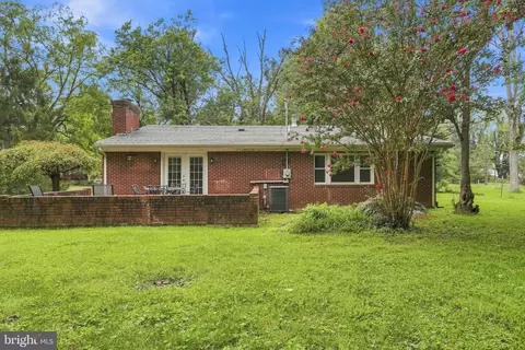 Exterior - 266 Thomson St, Summit Point, WV 25446 photo 7 of 8