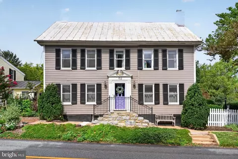 102 N Duke St, Shepherdstown, WV 25443