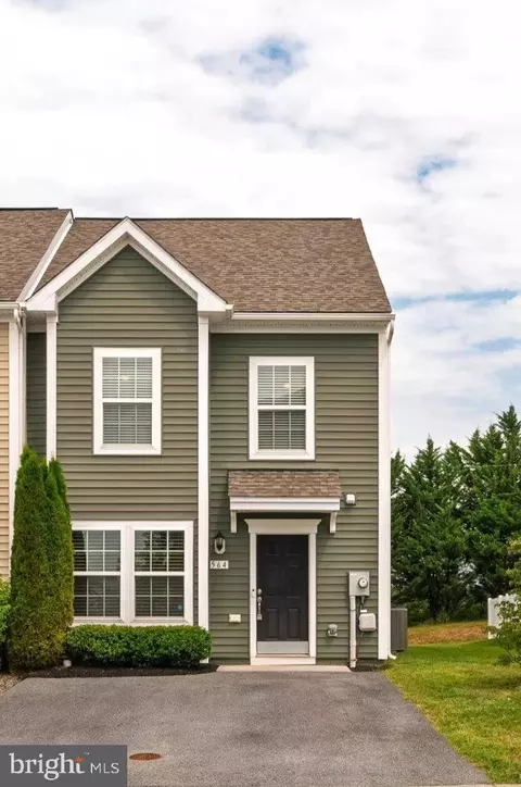 564 Thumper Dr, Ranson, WV 25438