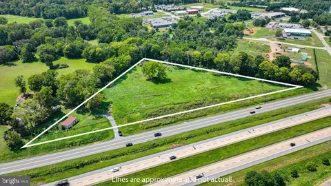 640 War Admiral Blvd, Charles Town, WV 25414