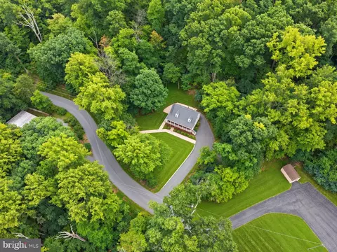 955 Shenandoah Riv, Harpers Ferry, WV 25425