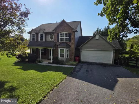 630 Morison St, Charles Town, WV 25414