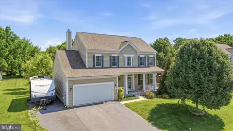 561 Chickamauga Dr, Harpers Ferry, WV 25425