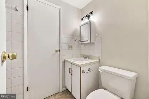 Bath - 405 E 10th, Ranson, WV 25438 photo 1 of 2
