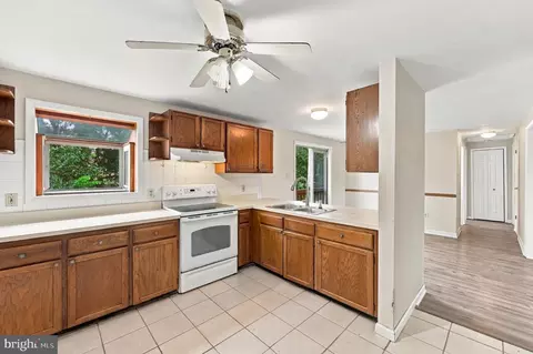 Kitchen - 405 E 10th, Ranson, WV 25438 photo 3 of 4