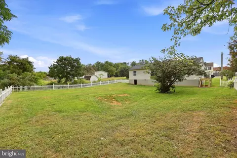 Exterior - 405 E 10th, Ranson, WV 25438 photo 8 of 8