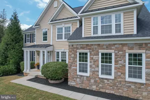 Exterior - 898 Declaration Dr, Charles Town, WV 25414 photo 8 of 9
