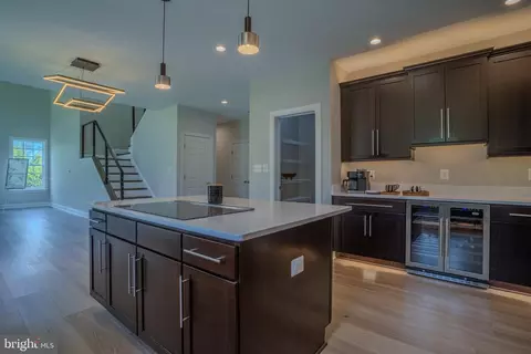 Kitchen - 898 Declaration Dr, Charles Town, WV 25414 photo 4 of 5