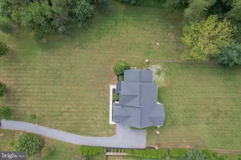 View/Area - 898 Declaration Dr, Charles Town, WV 25414 photo 3 of 5
