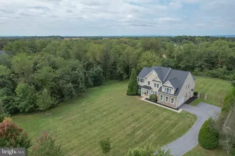 View/Area - 898 Declaration Dr, Charles Town, WV 25414 photo 4 of 5