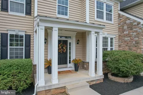 Exterior - 898 Declaration Dr, Charles Town, WV 25414 photo 9 of 9