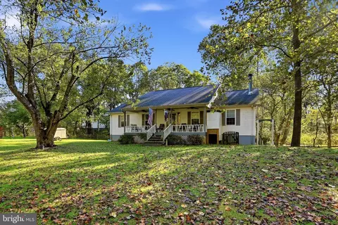 11 Briar Trl, Harpers Ferry, WV 25425